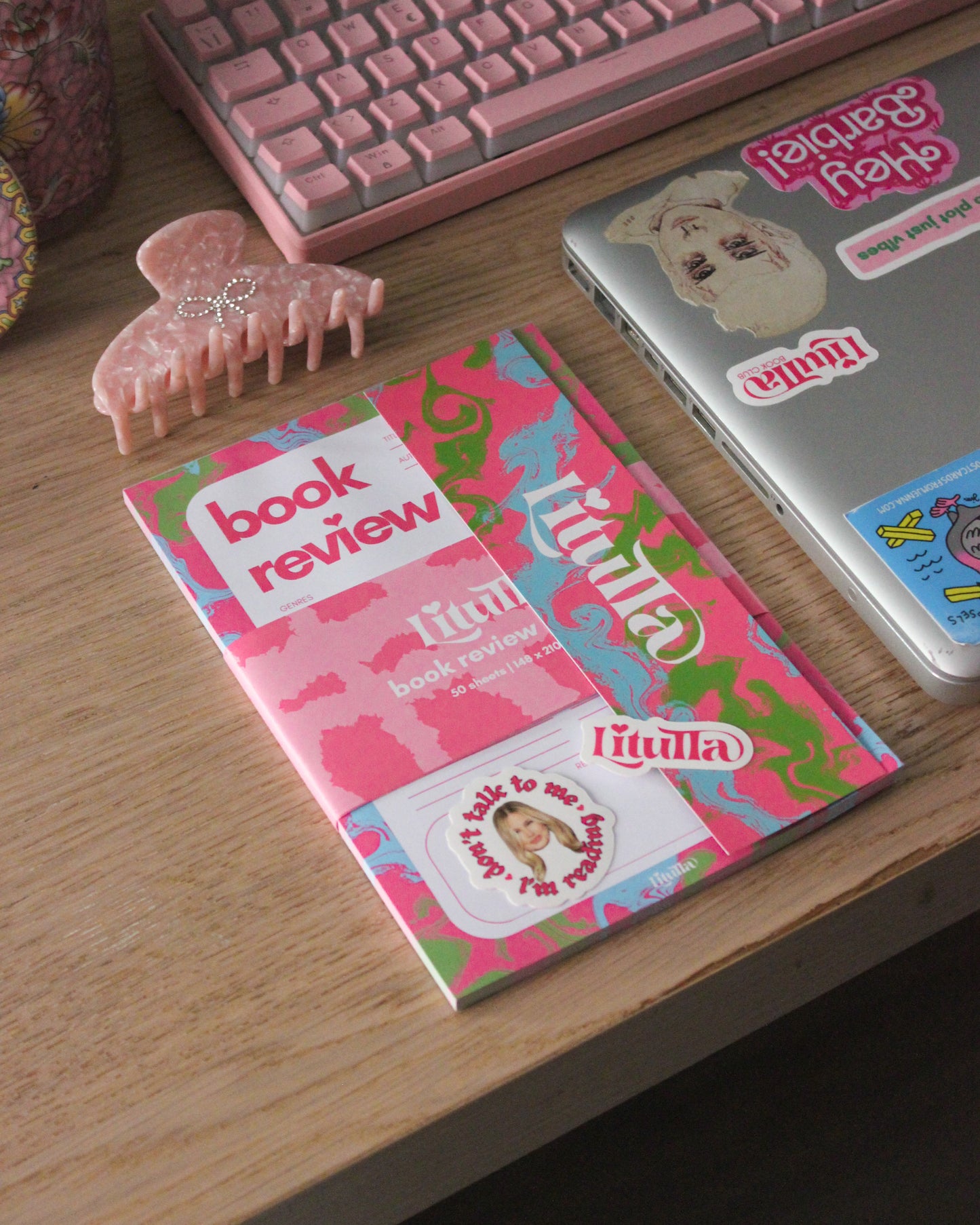 Book Review Notepad